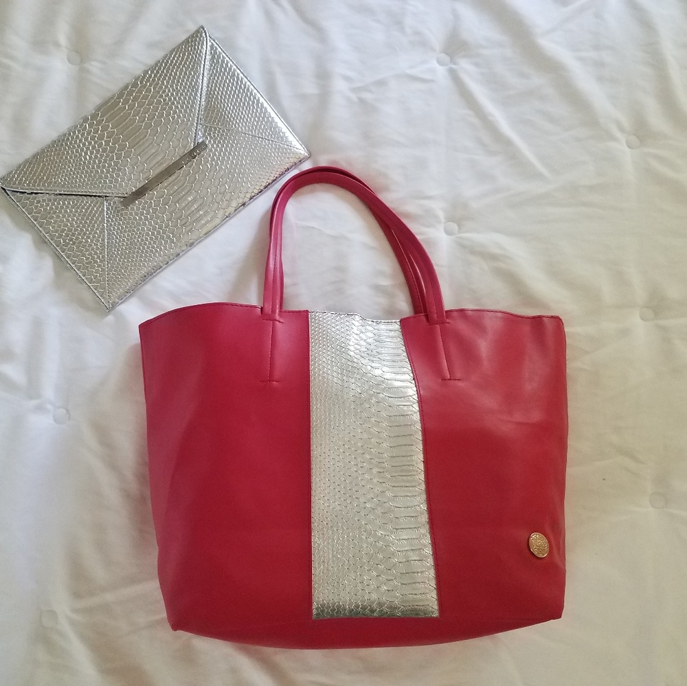 Vince Camuto Tote w/Clutch